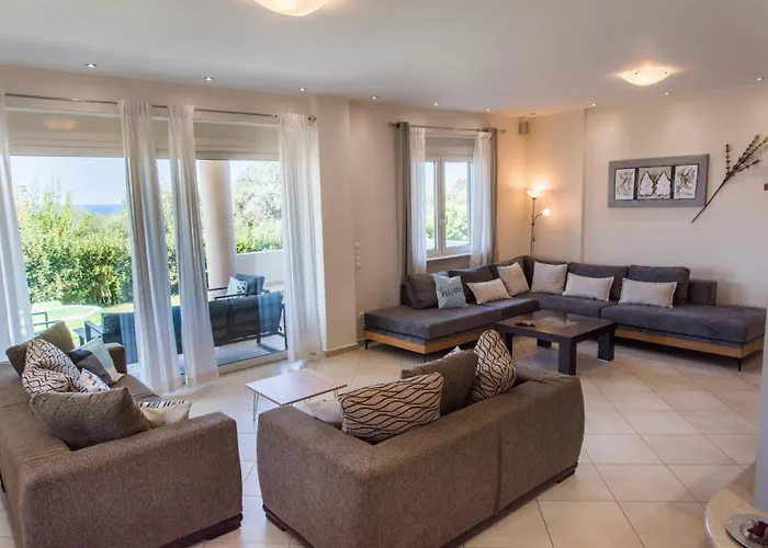 Rafaella * Ретимно (Крит)