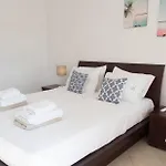 Rafaella *